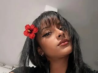 NAIA_GODDESS live webcam thumbnail
