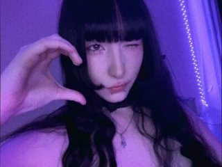 NaemiiBlush live webcam thumbnail