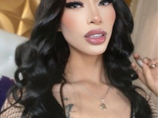 NahiaFox live webcam thumbnail
