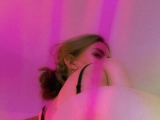 Naomi_Girly live webcam thumbnail