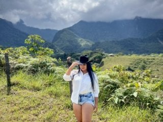 NatashaBrown12 live webcam thumbnail