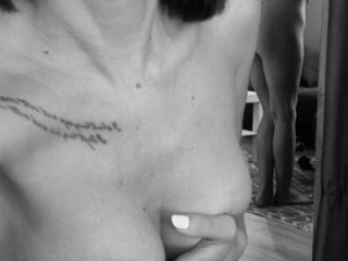 NaughtyGia live webcam thumbnail