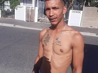 NaughtyGuy0071 live webcam thumbnail