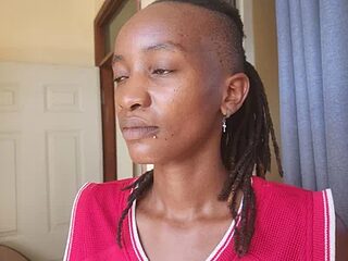 Naughty_Desiree live webcam thumbnail