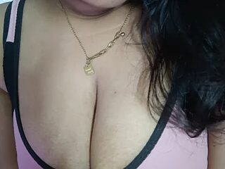 Naughty_Kayra live webcam thumbnail