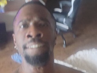 Naughtyhands242 live webcam thumbnail