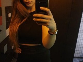 nahiarabiel33 live webcam thumbnail