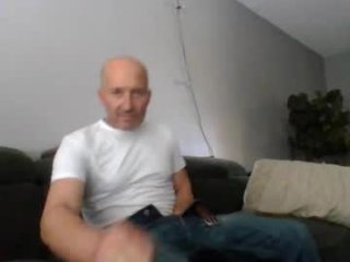 nakedinla live webcam thumbnail