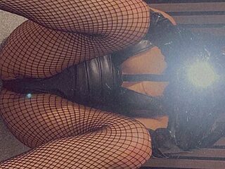 naomiiii55 live webcam thumbnail