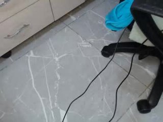 naomylux1 live webcam thumbnail