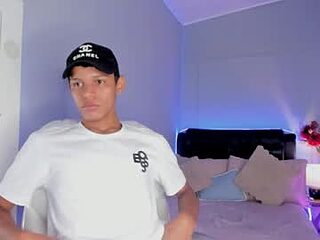 nathalie_moon_ live webcam thumbnail