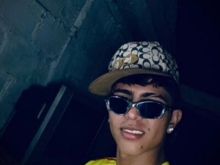 naughty_boy_Maicoll live webcam thumbnail