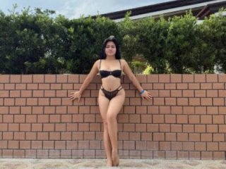 naughtyhothailey live webcam thumbnail