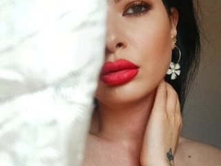 naughtymommy666 live webcam thumbnail