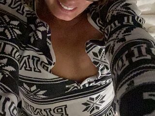 Ndecentproposal live webcam thumbnail