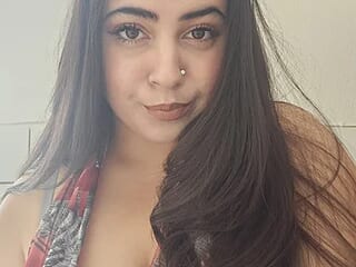 NESI_SNAKE_GIRL live webcam thumbnail
