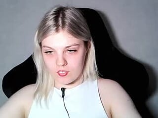 never_enoughh live webcam thumbnail