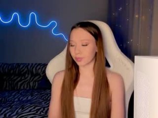 neyrmina live webcam thumbnail