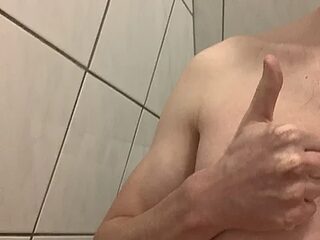 Nicki1441 live webcam thumbnail