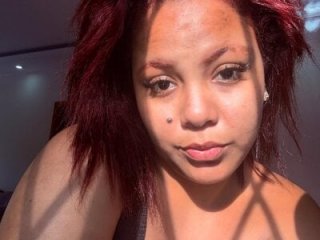 NickiiiNova live webcam thumbnail
