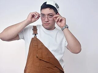 NicoHoffman live webcam thumbnail