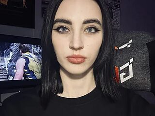 NightFoxxx live webcam thumbnail