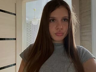 NikiFlaselini live webcam thumbnail