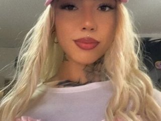 NinaVall live webcam thumbnail