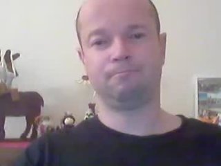 nick1990b live webcam thumbnail