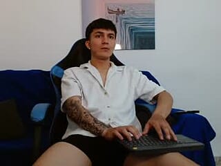 nico_bellini live webcam thumbnail