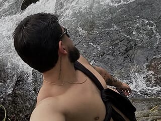 nicovega1_ live webcam thumbnail