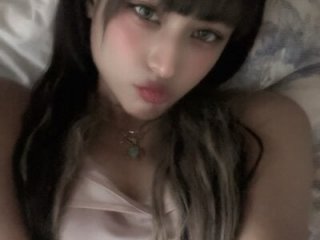 niina_1935 live webcam thumbnail