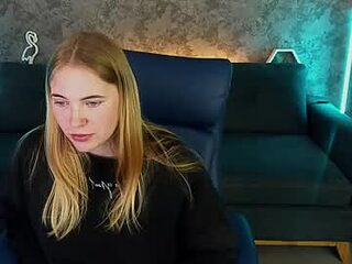 nikkyreyyy live webcam thumbnail