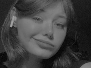 nikole_kitt live webcam thumbnail