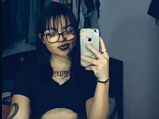Noa_mails_ live webcam thumbnail
