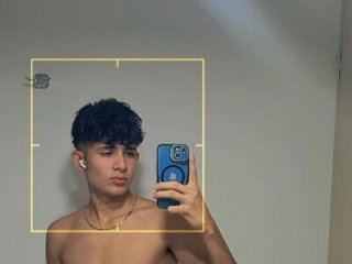 Noah-Garcia live webcam thumbnail