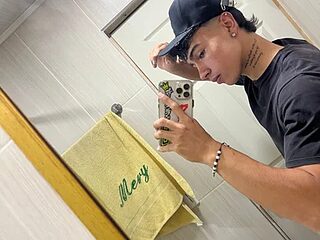 Noah_Sins live webcam thumbnail