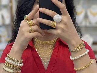 Noor_Zarin live webcam thumbnail