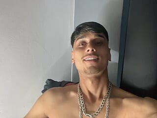 Novin27years live webcam thumbnail