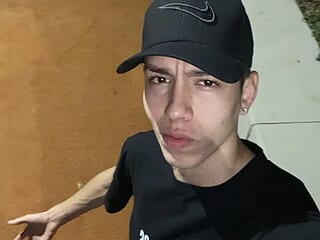 noah_kinderknecht live webcam thumbnail