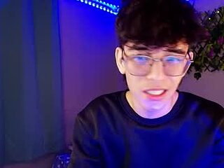 noah_millerx_ live webcam thumbnail