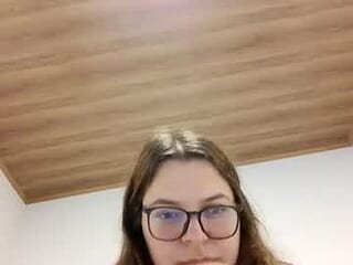 noah_y_lola live webcam thumbnail