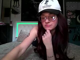 noelle1229 live webcam thumbnail