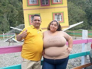 noha_keanu live webcam thumbnail