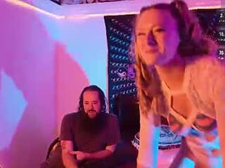 nomadic_queen live webcam thumbnail