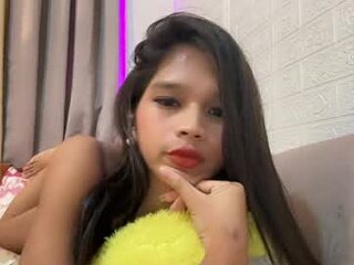 nova_licious live webcam thumbnail