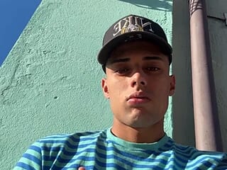 novinhogst23 live webcam thumbnail