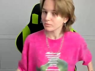 noxiepearl live webcam thumbnail