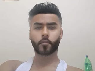 nudebodysexydick live webcam thumbnail