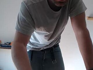 nylonboy2025 live webcam thumbnail